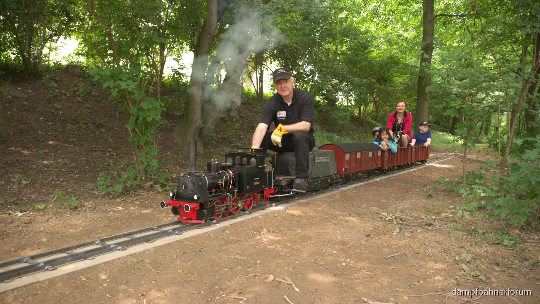 Erster Dampfzug auf der Neubaustrecke