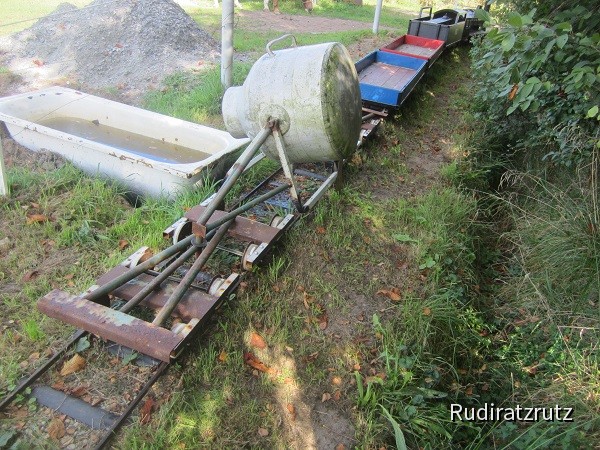 Wassertransport - Entladung an der Pferdetränke