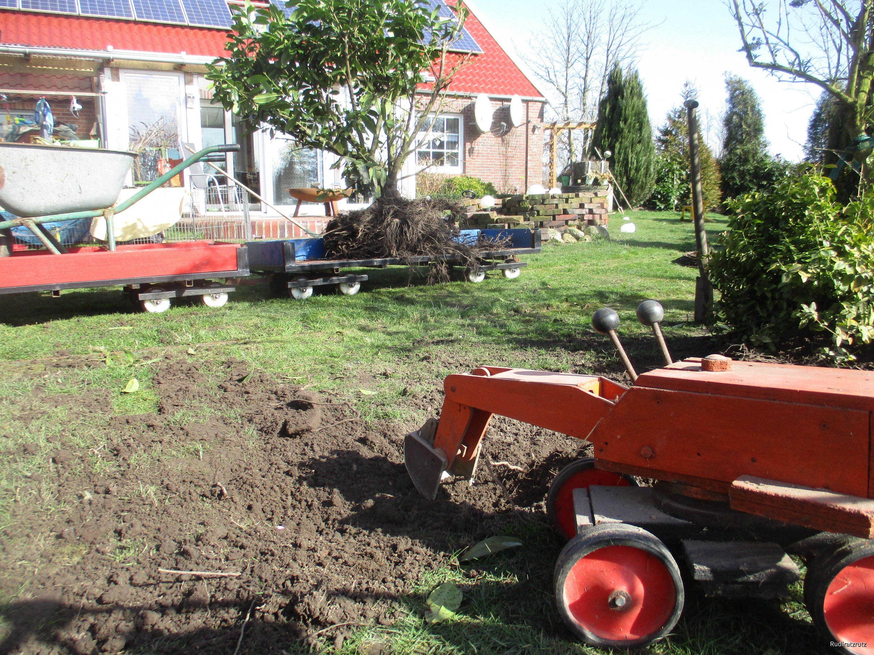 Gartenarbeit im Frühling