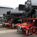 23 076
